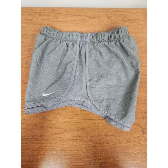 Nike SMALL grey Dri-fit shorts. Fully lined - Picture 6 of 8